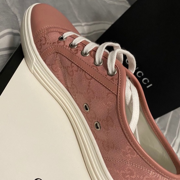 Gucci shoes (women)